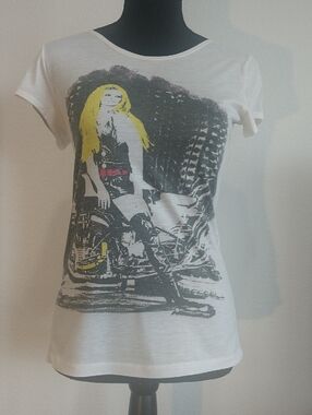 White Short-Sleeve Graphic Tee with Yellow Detail